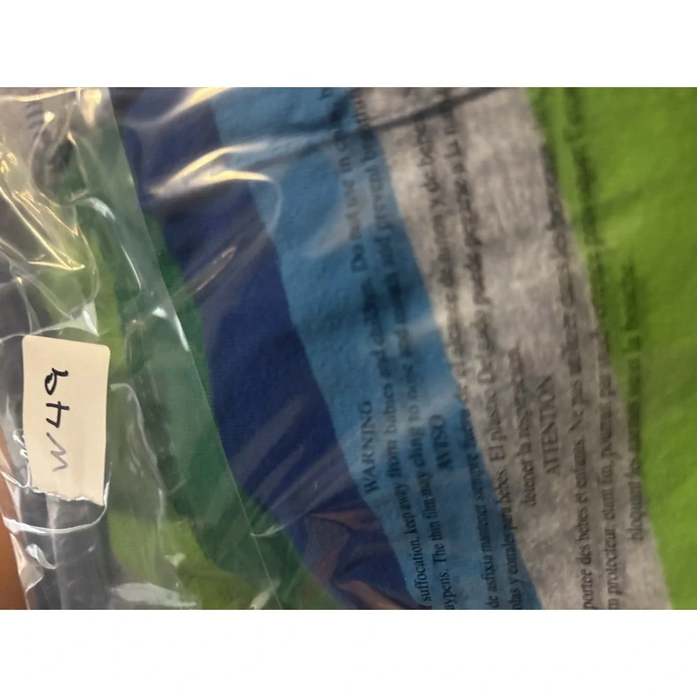 Gap Kids Boys T-Shirt size‎ 5 Long Sleeve Shirt Green Yellow White Stripes W49